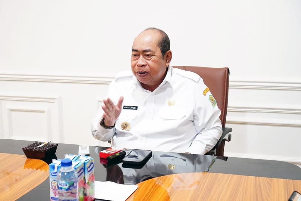 Adhan Dambea Rancang Perda Larangan LGBT