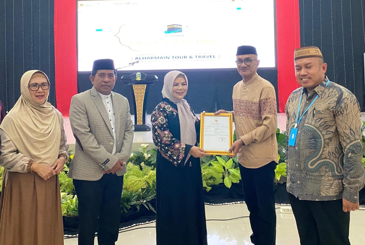 Resmikan PT Alharmain, Wagub Ingatkan Jamaah Lebih Selektif