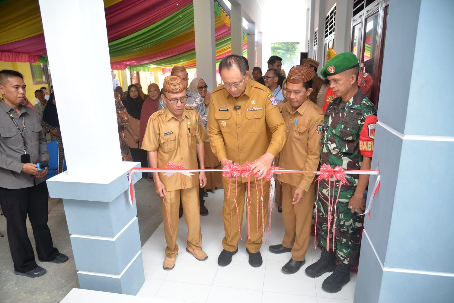 Gubernur Gorontalo Resmikan Revitalisasi Tiga SMA/SMK