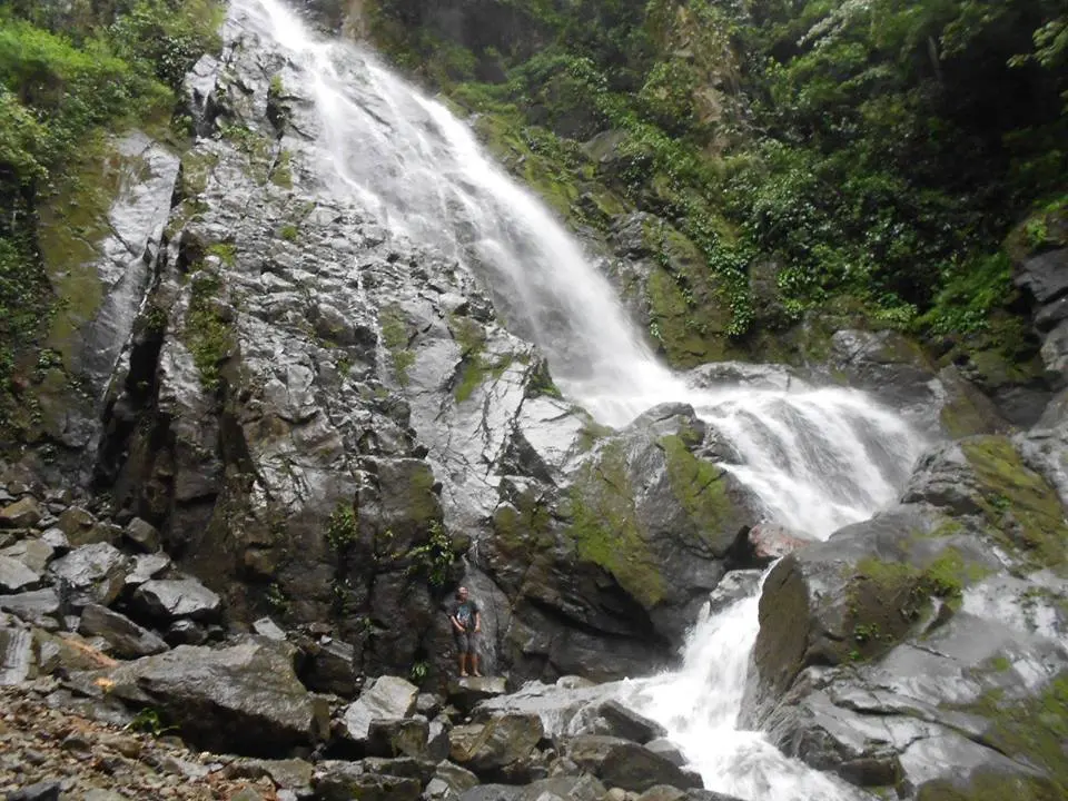 Lombongo Waterfall — photo 3