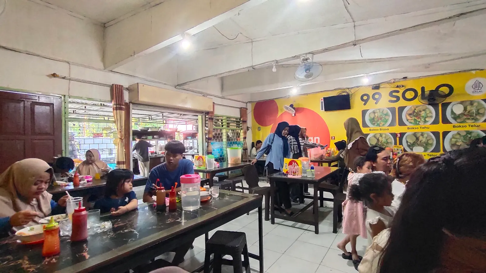 Aneka Bakso 99 Solo