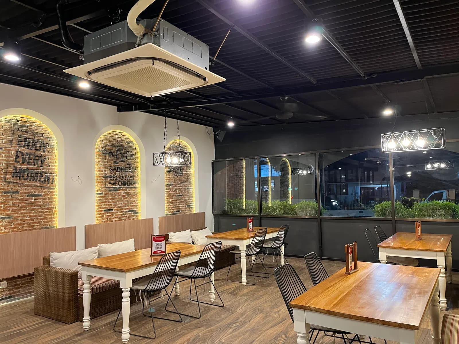 Domestique Coffee & Eatery
