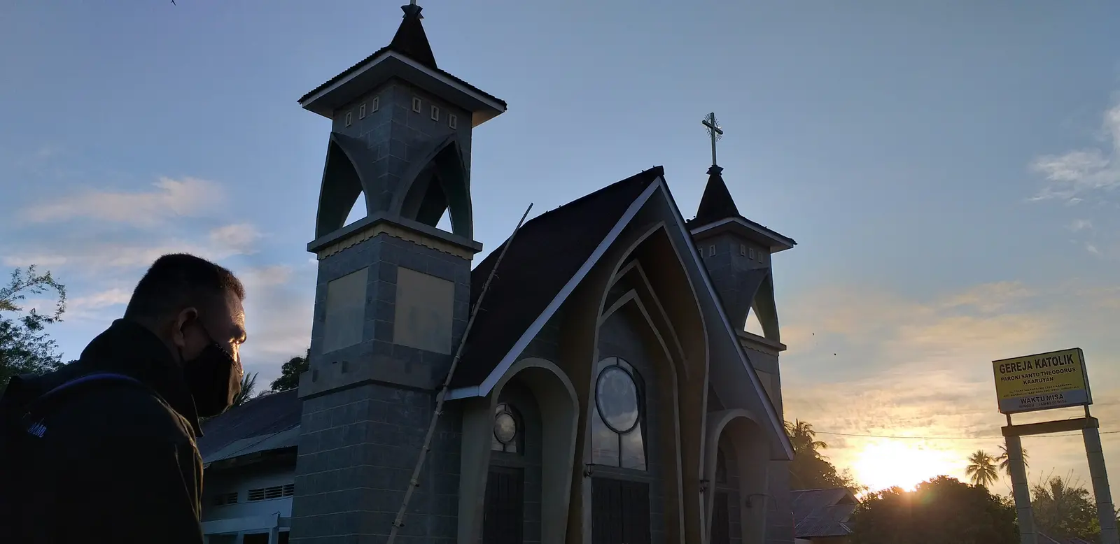 Gereja Katolik Santo Kristoforus Gorontalo