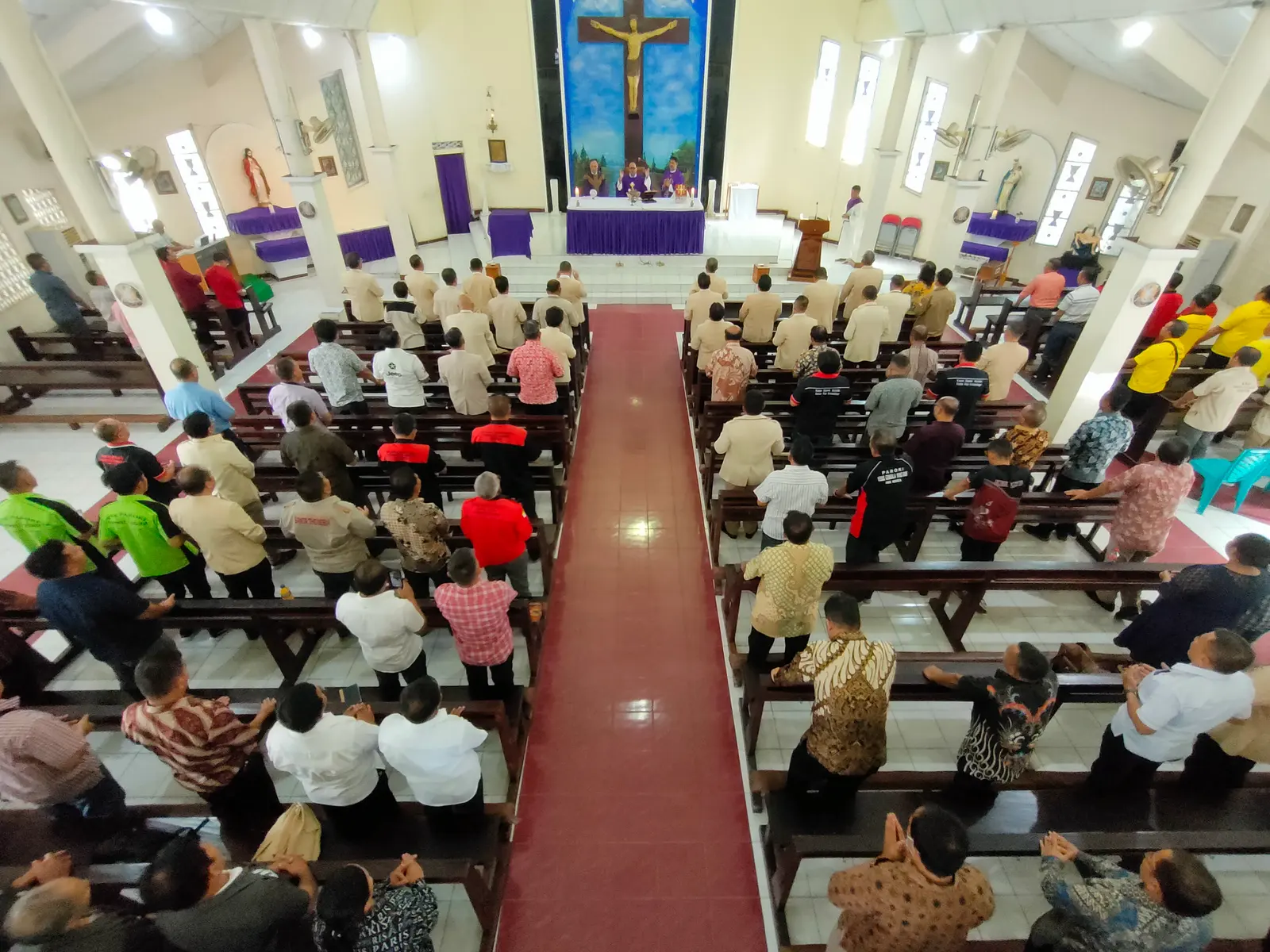 Gereja Katolik Santo Kristoforus Gorontalo — photo 2
