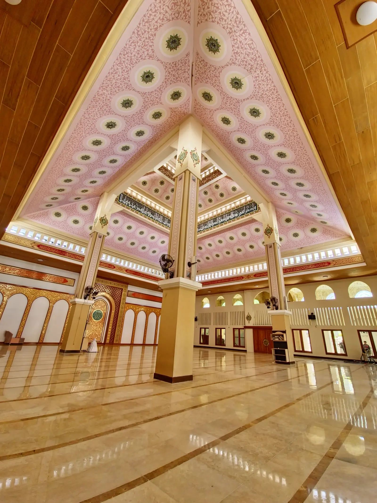 Masjid Agung Baiturrahim Gorontalo — photo 5