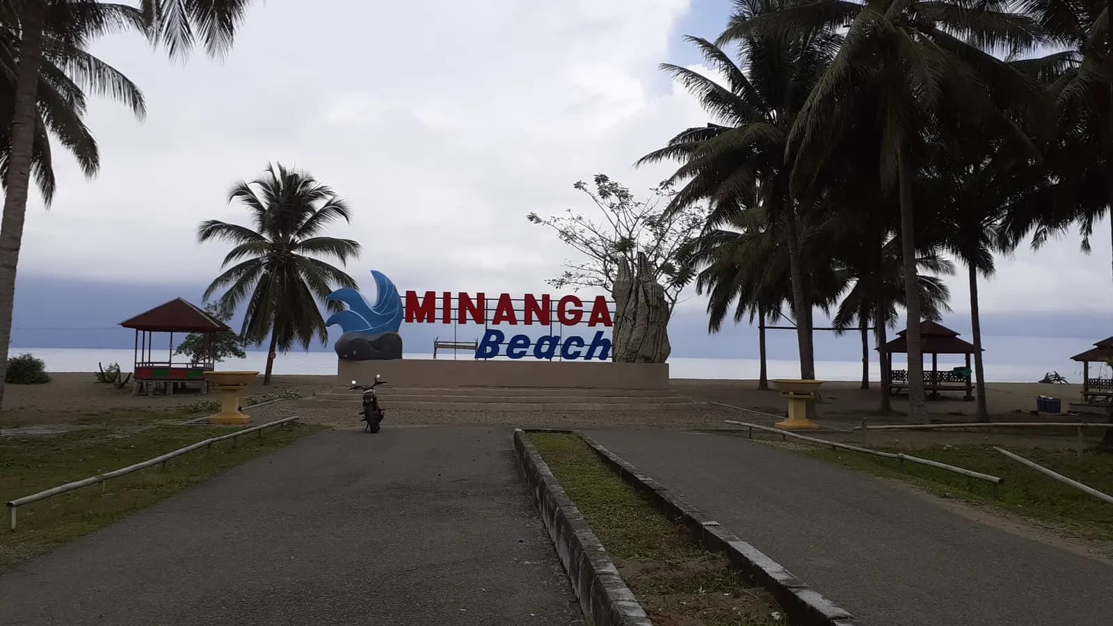 Pantai Minanga — photo 2