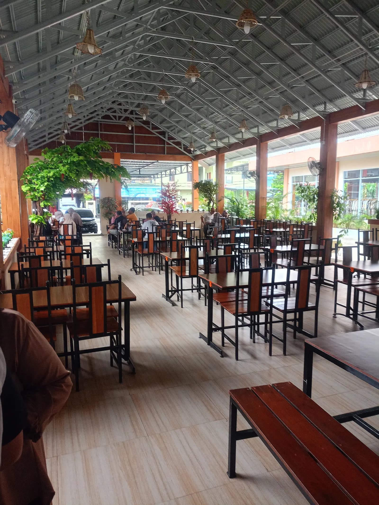 Queen Resto