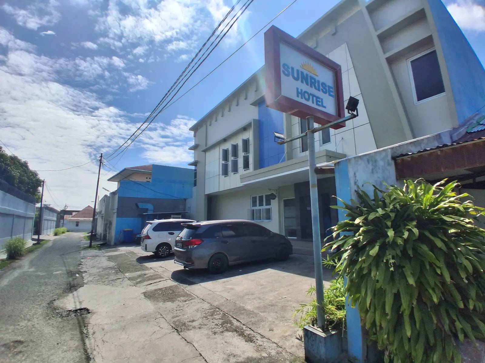 Sunrise Hotel