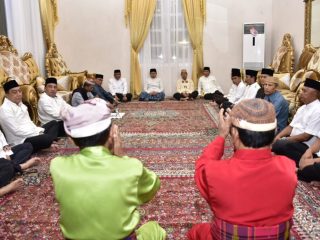 Pemerintah Provinsi Gorontalo Gelar Adat Tenggeyamo Tentukan 1 Ramadan
